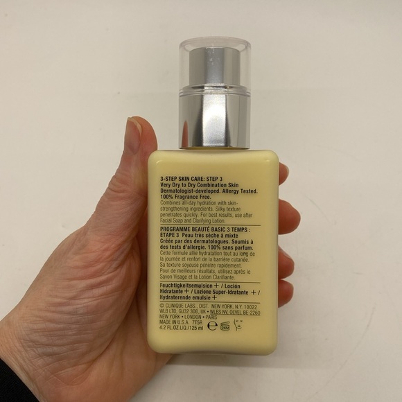 NWT Clinique Face Lotion Dry/Combination Skin Moisturizing 4.2 oz - Picture 10 of 11